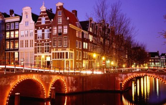 Amsterdam Cambia Idea: i Coffee Shop Restano Aperti Agli Stranieri