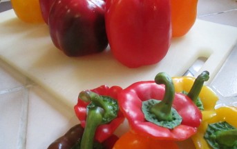 Peperoni ripieni di ricotta, carne e chorizo: foto e ricetta