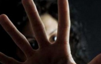 Donna tedesca violentata a Villa Borghese, fermato presunto stupratore: è accusato di altre tre violenze
