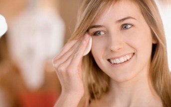 Tonico per il viso: ricette naturali e consigli per una pelle fresca ed idratata