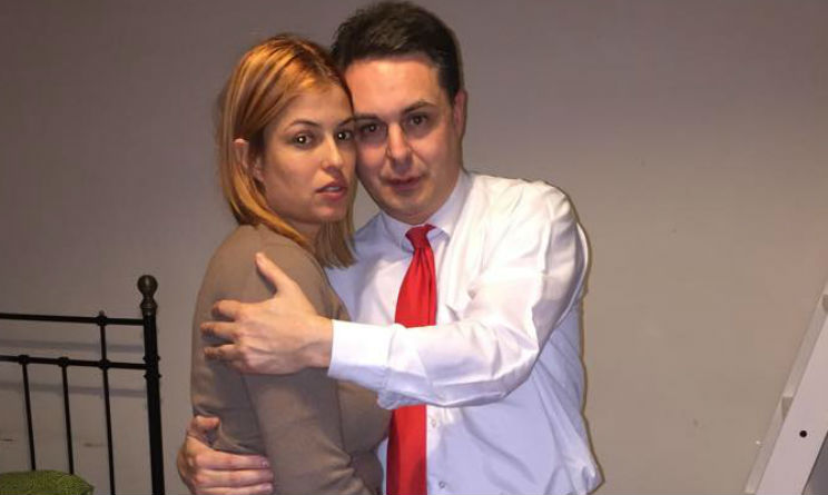 attrici porno italiana fratello scopa sorella in bagno attrici porno italiana fratello scopa sorella in bagno