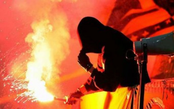 Palermo – Lazio, scontro tra tifosi: tifoso a terra preso a calci in testa