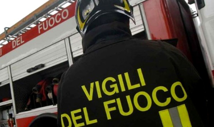 Torino: un uomo si dà fuoco dopo litigio con la moglie Torino: un uomo si dà fuoco dopo litigio con la moglie