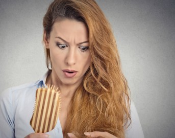 Oli e aria per capelli