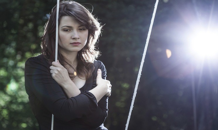 8 consigli per aiutare un amico che soffre per un lutto ...