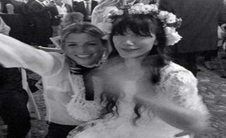 Emma Marrone al matrimonio di Elisa
