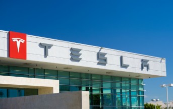 iPhone 7 vs Tesla Motors e il progetto Autopilot: la sfida con Cupertino ed Apple Car è ancora aperta