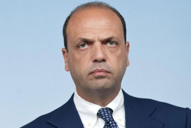 referndum costituzionale rinviato