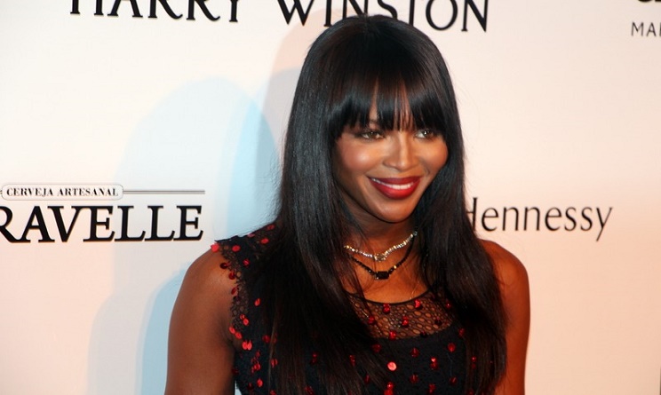 naomi campbell sedia a rotelle, naomi campbell news, naomi campbell operazione, naomi campbell incidente,