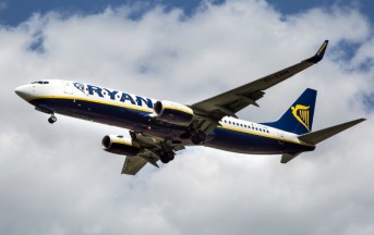 Palermo, pausa su volo Ryanair: atterraggio d’emergenza