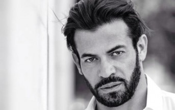 Isola dei Famosi, Raz Degan e Paola Barale: Gianni Sperti non gradisce il loro riavvicinamento? Il messaggio al veleno