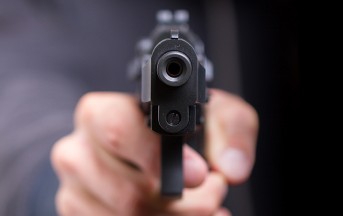 Ischitella: è morta la 15enne colpita in volto da un proiettile, morto suicida il suo assassino