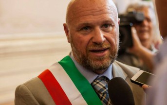 Livorno, indagato il sindaco Nogarin: inchiesta sul concordato Aamps