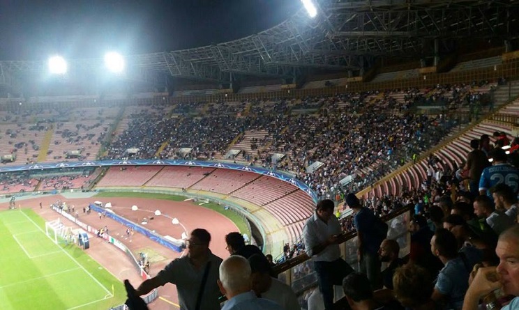 incontro di calcio genova napoli