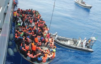 Migranti, naufragio al largo della Libia: molti dispersi, ci sono bambini