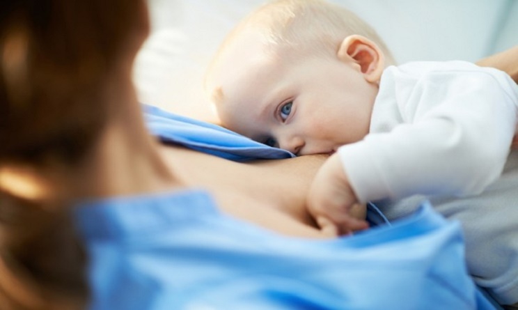 allattamento al seno, allattamento al seno consigli, allattamento al seno e alimentazione, allattamento al seno come capire se mangia abbastanza, allattamento al seno come capire che ha fame,