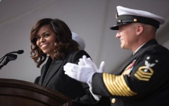 Michelle Obama presidente: il web la chiama a candidarsi per le elezioni 2020