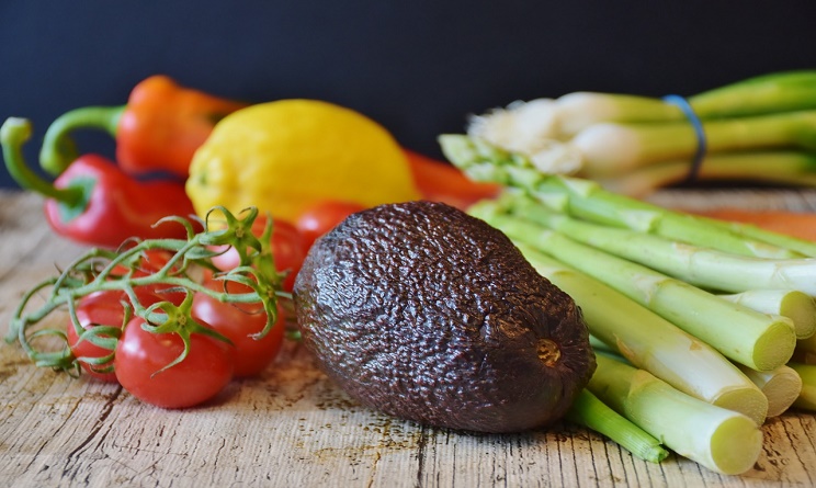 dieta vegana bambini, dieta vegana, dieta vegana bambini rischi, dieta vegana bambini piccoli, dieta vegana allattamento,