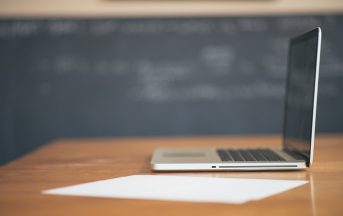 Connessione Internet in casa, assente per un terzo delle famiglie italiane: ecco perché