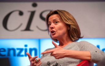 Endometriosi esenzione: il ministro Lorenzin ‘La cura dell’endometriosi sarà nei Lea’