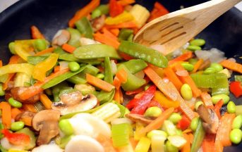 Dieta detox dopo le feste: come tornare in forma in una settimana