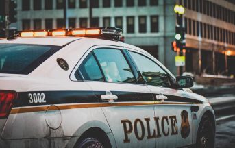 Usa, ragazzo disabile di 18 anni sequestrato e picchiato: video su Facebook