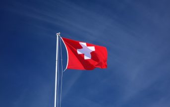 Lavorare in Svizzera: come fare? Dal permesso di soggiorno a quello per frontalieri