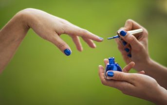 Unghie gel 2017 moda, forme e colori: 5 trend per il nail art della primavera da conoscere