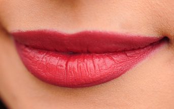 Labbra perfette come sono: una formula matematica svela la forma ideale