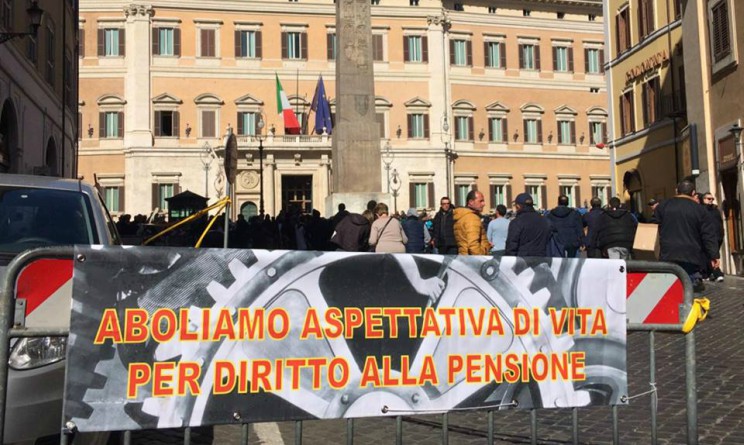 Aspettativa di vita depositata la petizione per l'abolizione
