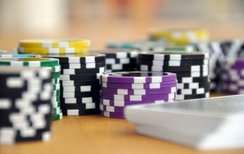 Gioco d’azzardo: Crepet lo elogia, il Codacons “Radiatelo dall’albo”