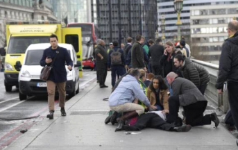 Londra attacco al Parlamento: 5 morti, perquisizioni in corso a Birmingham