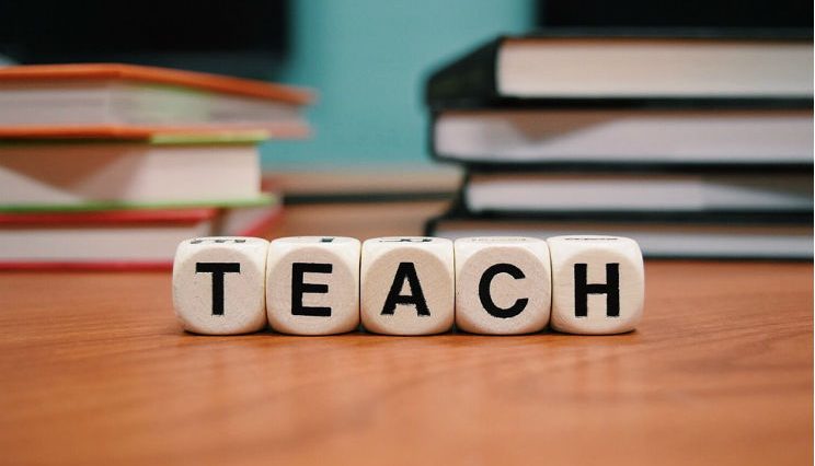 Lavoro a Roma concorso pubblico per educatori e insegnanti