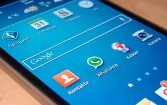 Anticipazioni aggiornamento WhatsApp Android e iOS: nuove funzioni per “pinnare” le chat e cancellare i messaggi in arrivo?