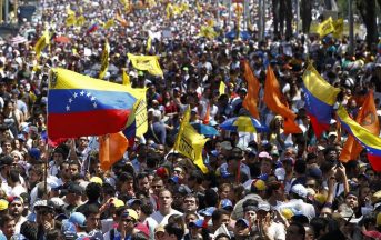 Venezuela, attacco aereo su Corte Suprema, Maduro: “Terroristi!”