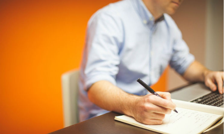 Progetto reinserimento lavorativo per over 45 con Eolo