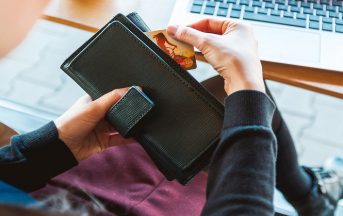 Shopping online: potrai provarti gli abiti virtualmente