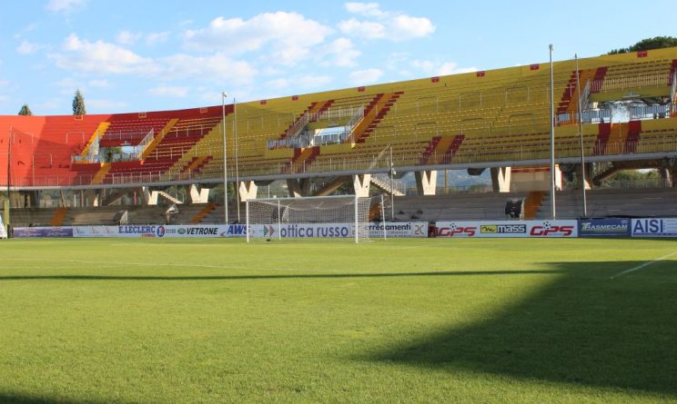 Serie B, Benevento-Frosinone 2-1, sanniti vedono i playoff