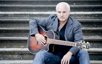 Gae Capitano: “Così ho pensato Il Dio delle Piccole Cose. Impasse discografica? Ecco la mia ricetta” (INTERVISTA)