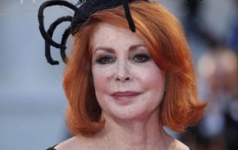Marina Ripa di Meana cancro: deturpata da un farmaco antitumorale si mostra in tv (FOTO)