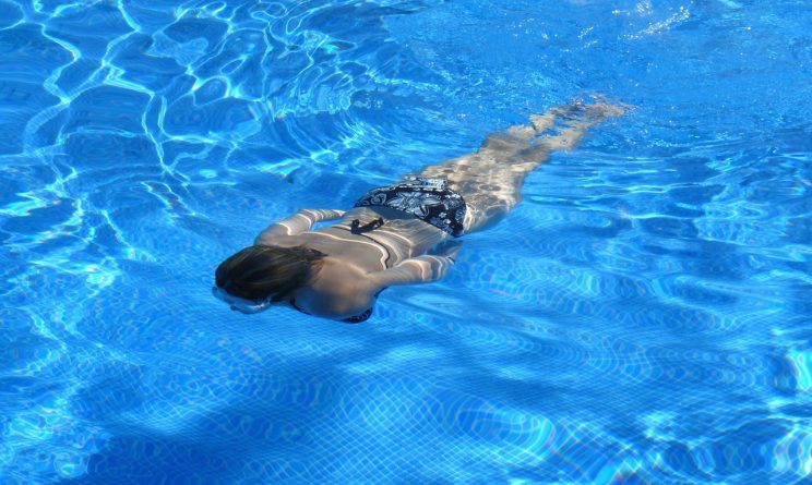 piscina cloro