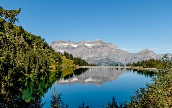 Svizzera e nucleare, stop a nuove centrali dal 2050: è davvero una rivoluzione?