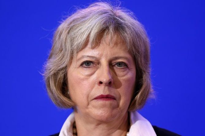 Terrorismo, attentato kamikaze durante concerto a Manchester