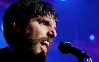 Bugo contro la Carosello Records e Thegiornalisti: “Ambiente corrotto, vogliamo discografici seri”