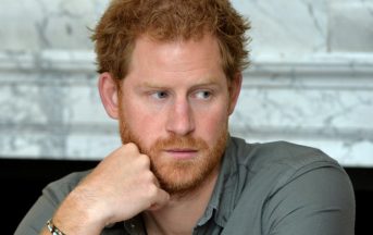 Attacchi di panico, il Principe Harry: “Mi ha salvato lo psicologo”
