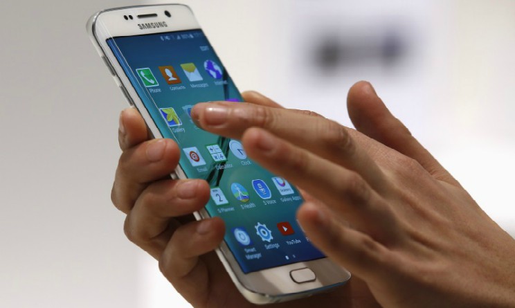 Smartphone, perdere foto e video e fonte di stress e ansia secondo uno studio