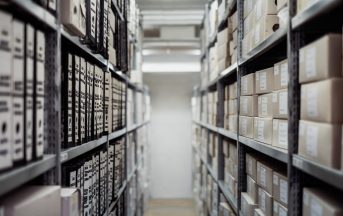 Offerte lavoro Italia estate 2017: da magazzinieri a operatori autostradali, ecco le posizioni aperte