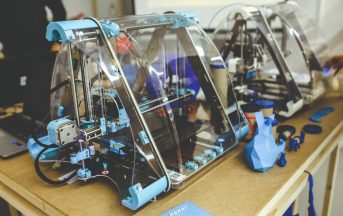 Stampa 3D, dalla medicina ai trasporti ma non solo: il “fai da te” tecnologico potrebbe minare l’industria dei giochi