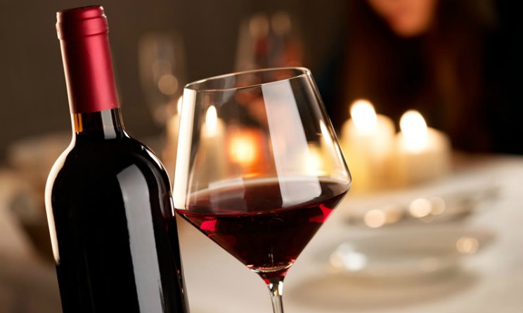 Diabete, bere vino almeno tre volte a settimana riduce il rischioDiabete, bere vino almeno tre volte a settimana riduce il rischio