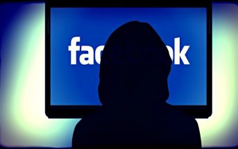 Facebook, penalizzazioni per chi condivide troppe fake news